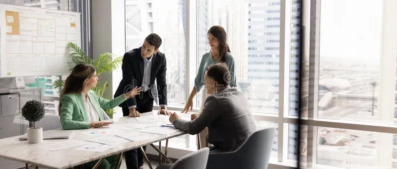 She Walked In and Got Exactly What She Wanted: The Negotiation Secrets High-Powered Women Swear By